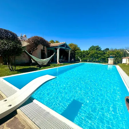Del Sole, Piscina Privata, A 400 Mt Villa