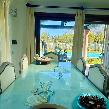Villa Del Sole, Piscina Privata, A 400 Mt San Teodoro (Sardinia)